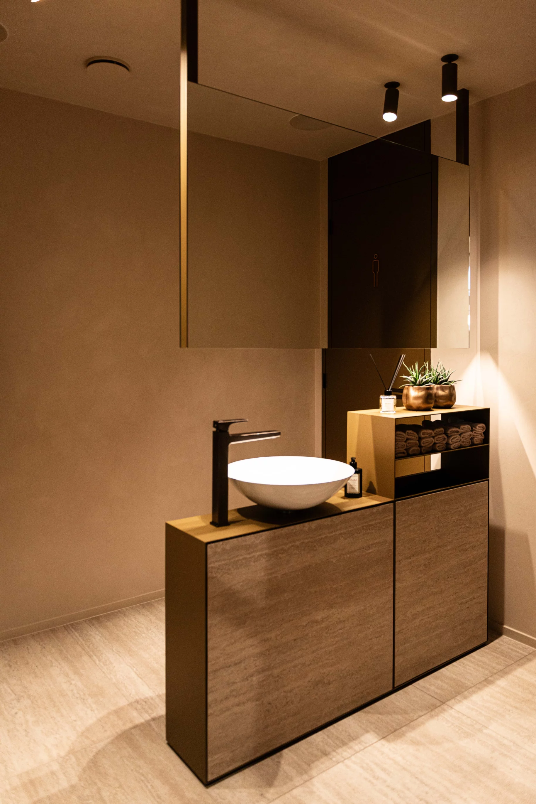 Www inside be Eaust Oostende 51 van 63