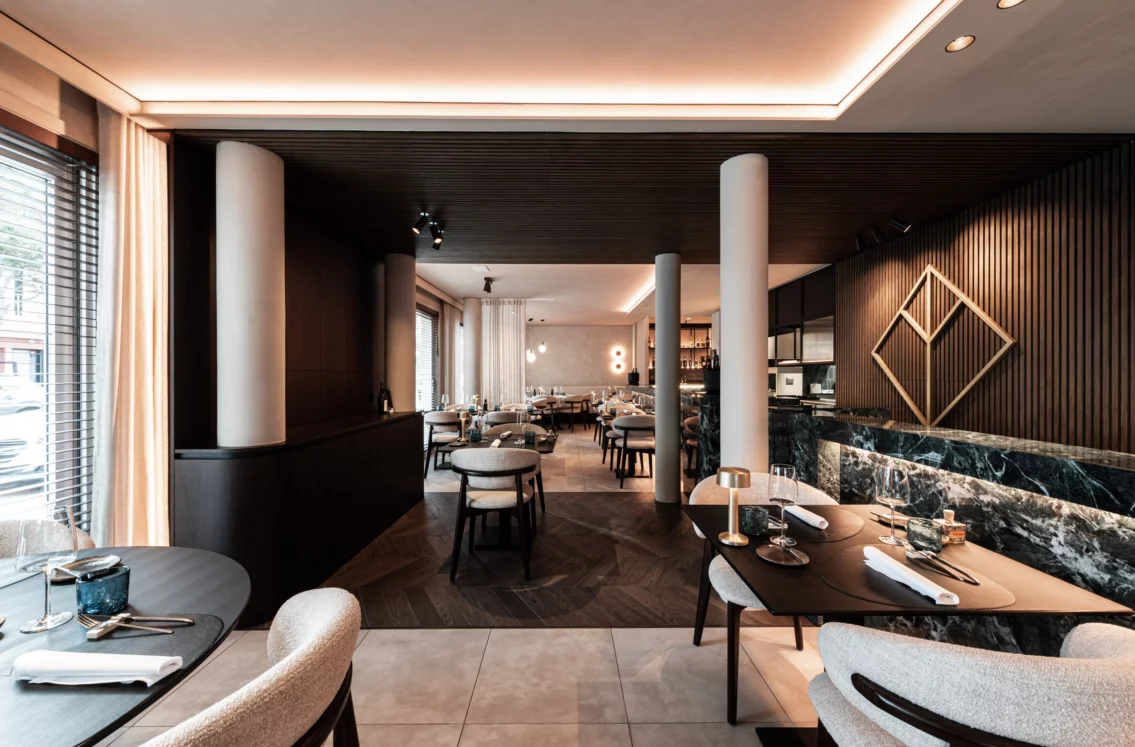 Www inside be Restaurant Yelo Wenduine 1 van 81