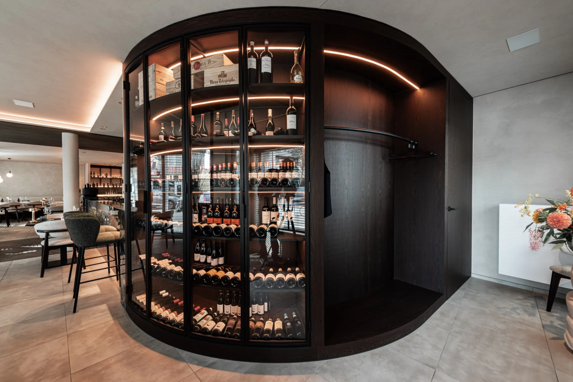 Www inside be Restaurant Yelo Wenduine 6 van 81